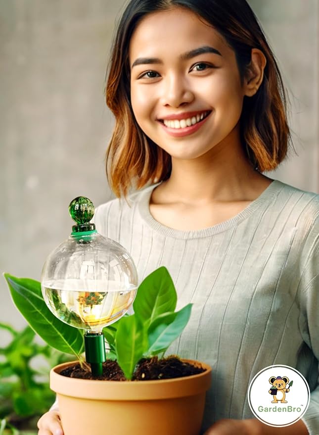 16 Oz Plant Watering Globes for Indoor Plants with Metal Self Watering Planter Insert - Premium XL Glass Hand-Blown Globe - Automatic Plant Waterer Indoor, Gift Idea for Gardeners [1 Globe, Clear]