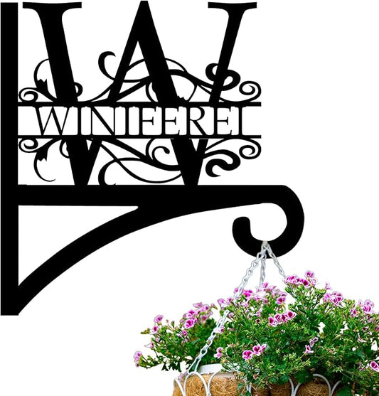 Custom Last Name Metal Plant Hanger Indoor & Outdoor | Personalized Letter Monogram Metal Hanging Plant Bracket | Customizable Indoor & Outdoor Wall Hanger for Home Decor Gift for Mom