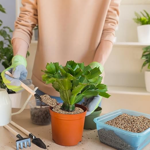 Sukh 14.6OZ Vermiculite - Organic Vermiculite for Gardening Plants Fine Horticultural Soil Amendments Bulk Additive Perfect Potted and Garden Professional Grade 5-8mm