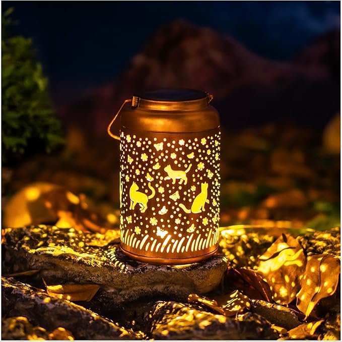 Cat Solar Lanterns Outdoor Hanging Waterproof Solar Lights Cat Gifts for Women Men Metal Decorative LED Lanterns for Outside, Patio, Landscape, Yard Decor, Garden Decorations