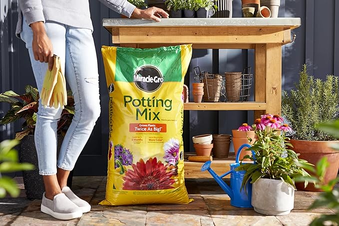 Miracle-GRO Potting Mix Bulk Pallet, for Container Plants, Flowers, Vegetables, Shrubs, Annuals, Perennials, 2 cu. ft. Bags, Pallet of 39