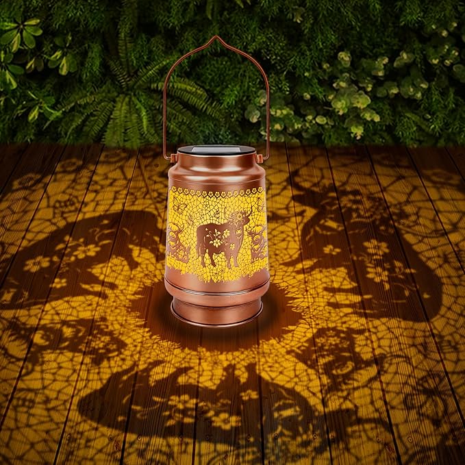 Highland Cow Solar Lanterns - Highland Cow Gift for Women Mom Grandma Sister Birthday Christmas Mother's Day Housewarming, Scottish Cow Hanging Solar Lights Outdorr Waterproof for Garden Yard